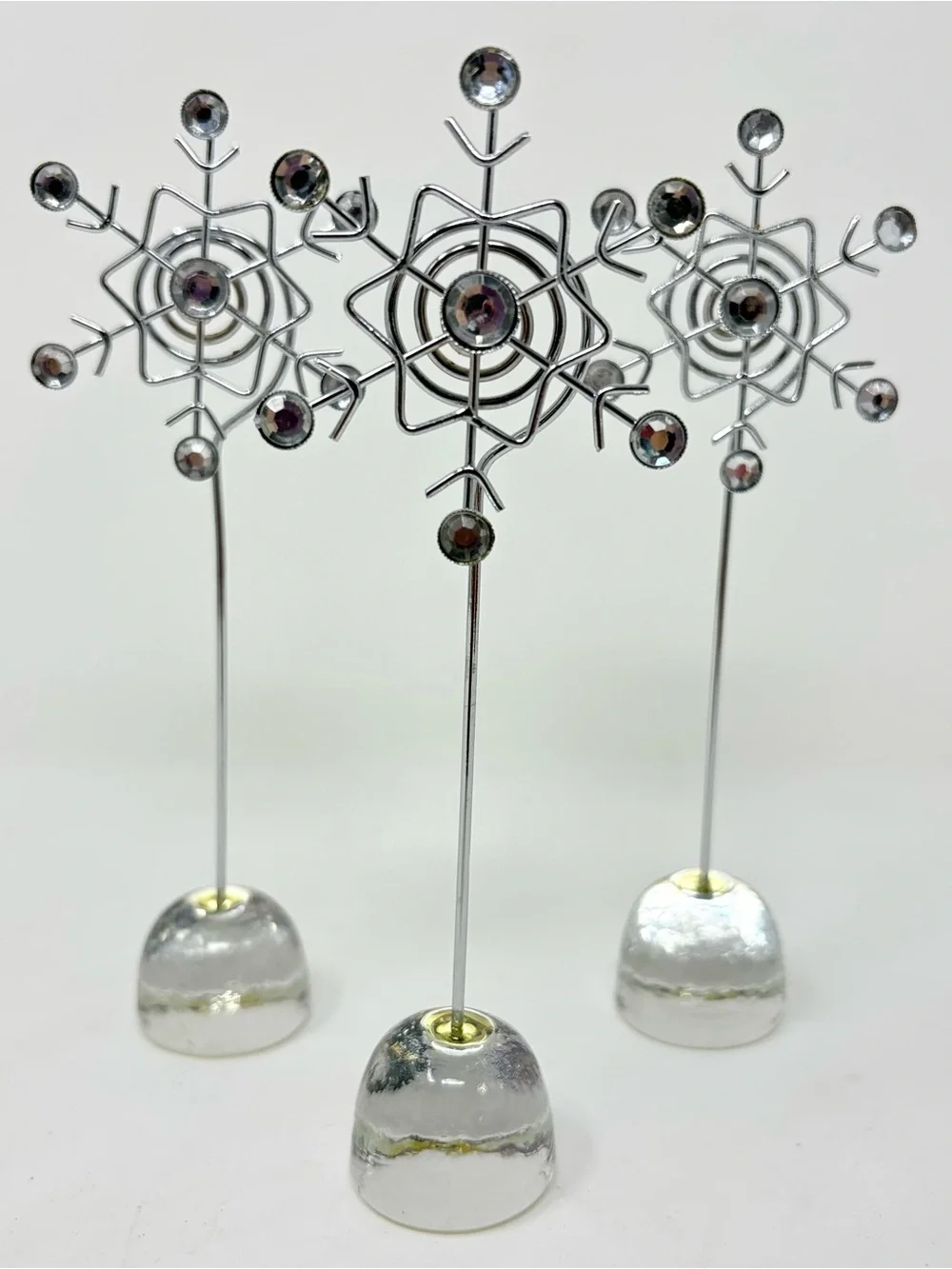 Pier 1 Imports Christmas Holiday Silver Snowflake Photo Holders New Set of 3